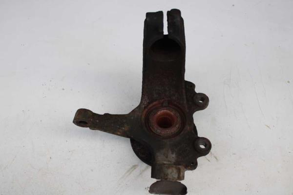 MOYEU AVANT GAUCHE FORD FOCUS 2004+ / FORD C-MAX 2003+1.6TDCI / 1.8TDCI / VOLVO C30 - Vue 2